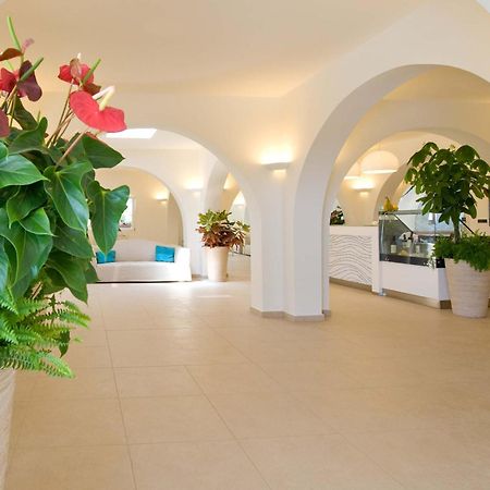 Hotel Cala Reale Stintino Buitenkant foto