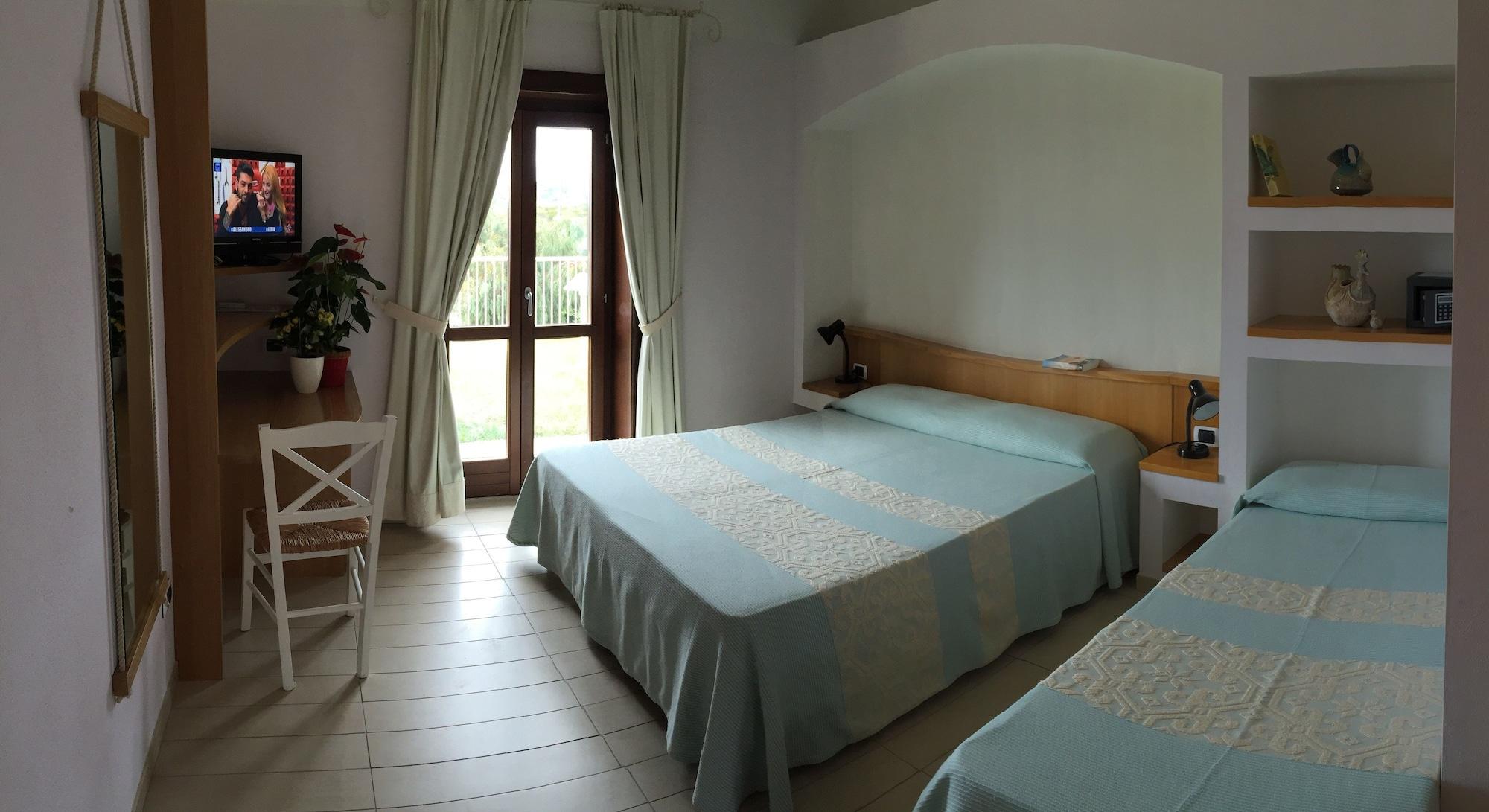 Hotel Cala Reale Stintino Buitenkant foto