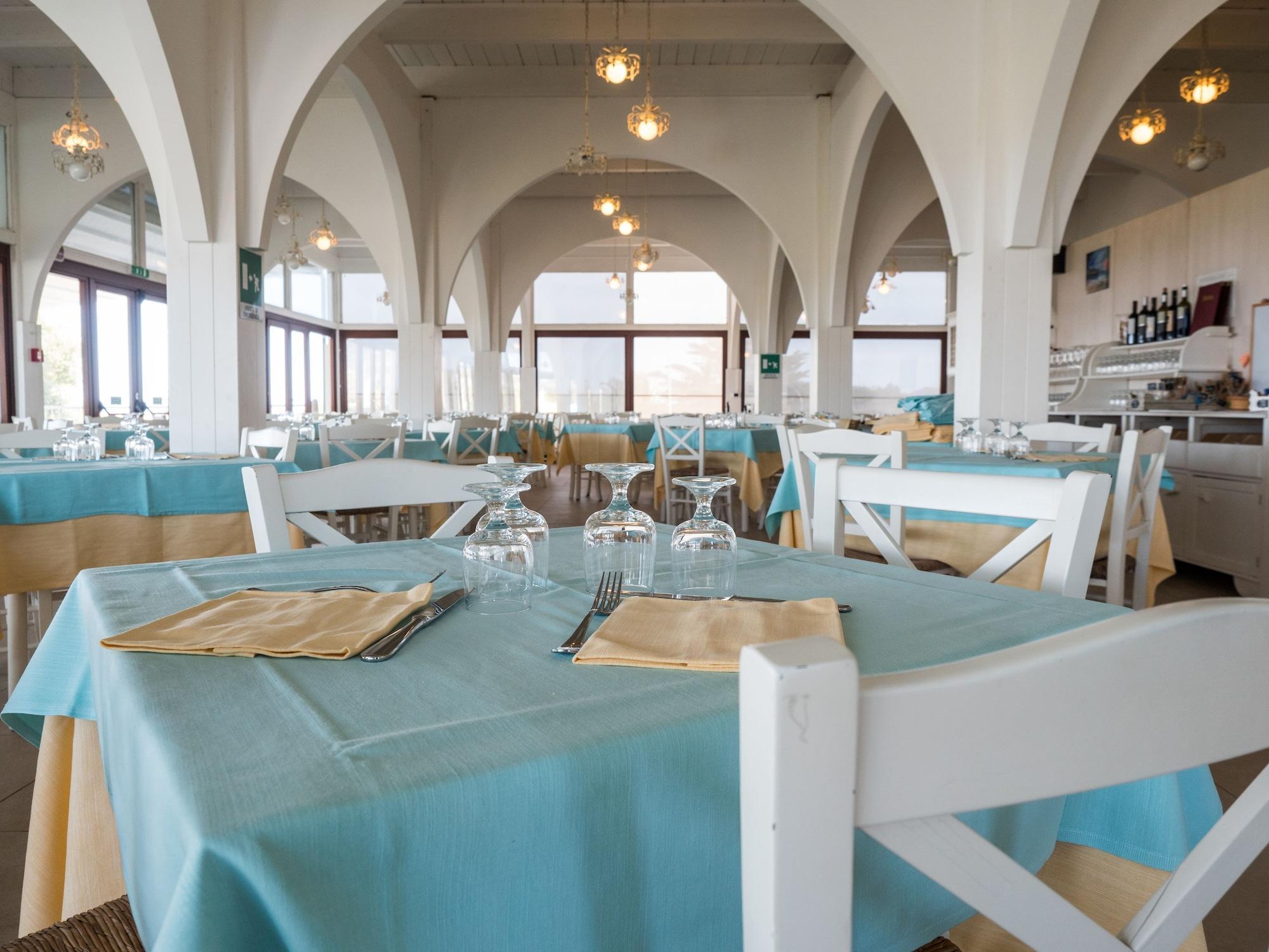 Hotel Cala Reale Stintino Buitenkant foto