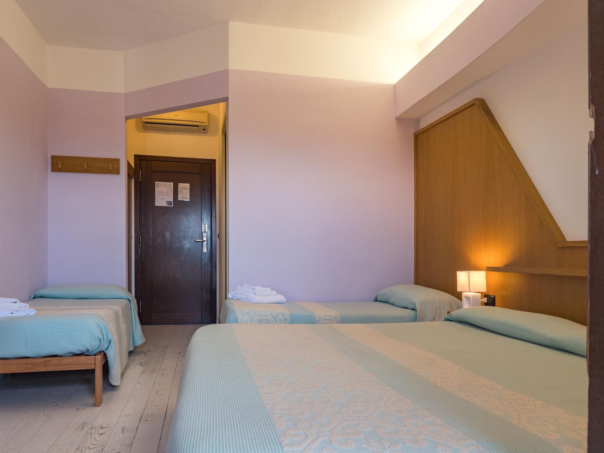 Hotel Cala Reale Stintino Buitenkant foto