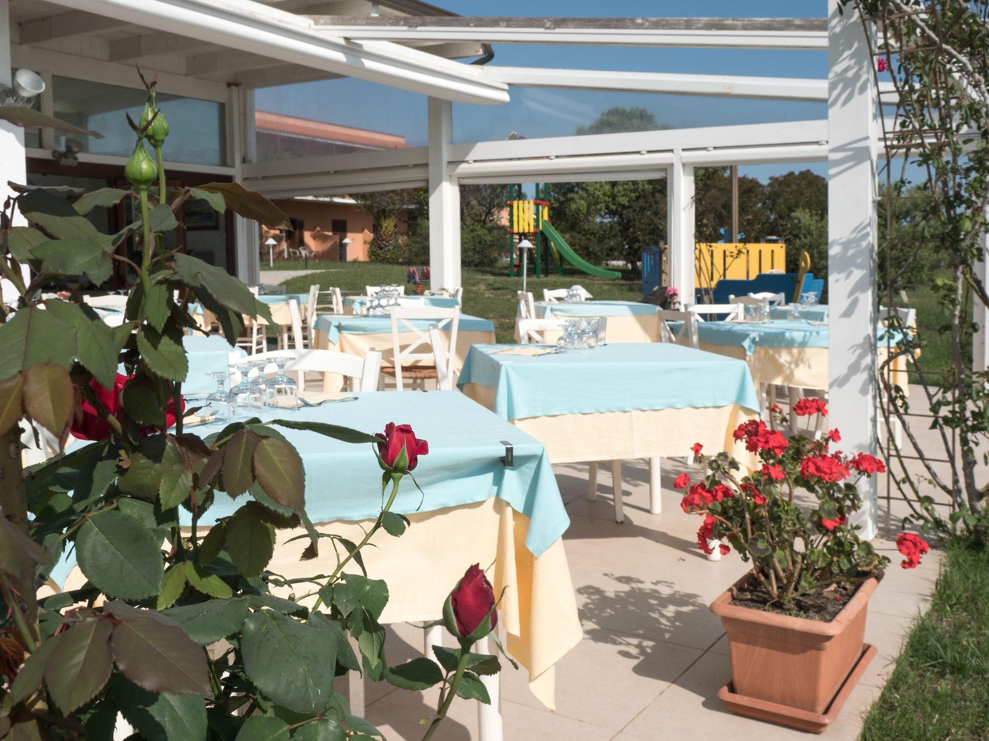 Hotel Cala Reale Stintino Buitenkant foto